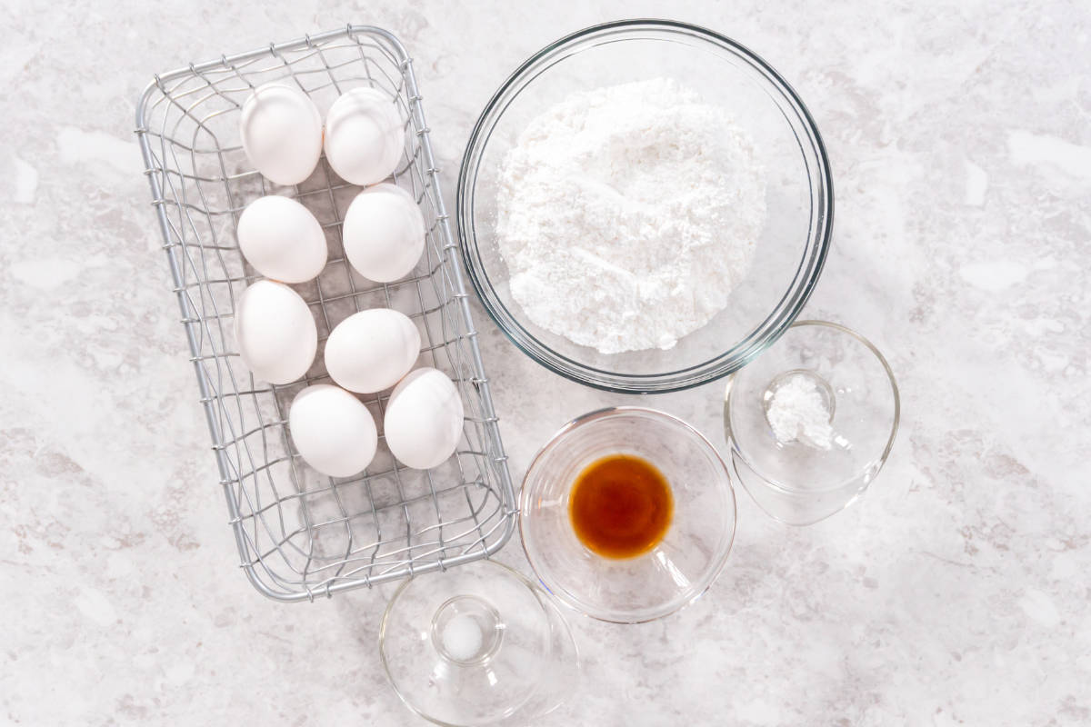 Ingredients for royal icing.