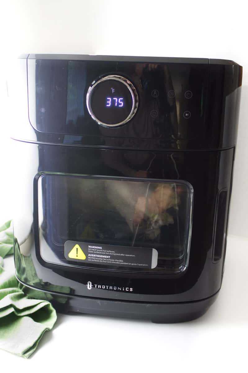 Air Fryer with swing open door for larger meals and meat porions