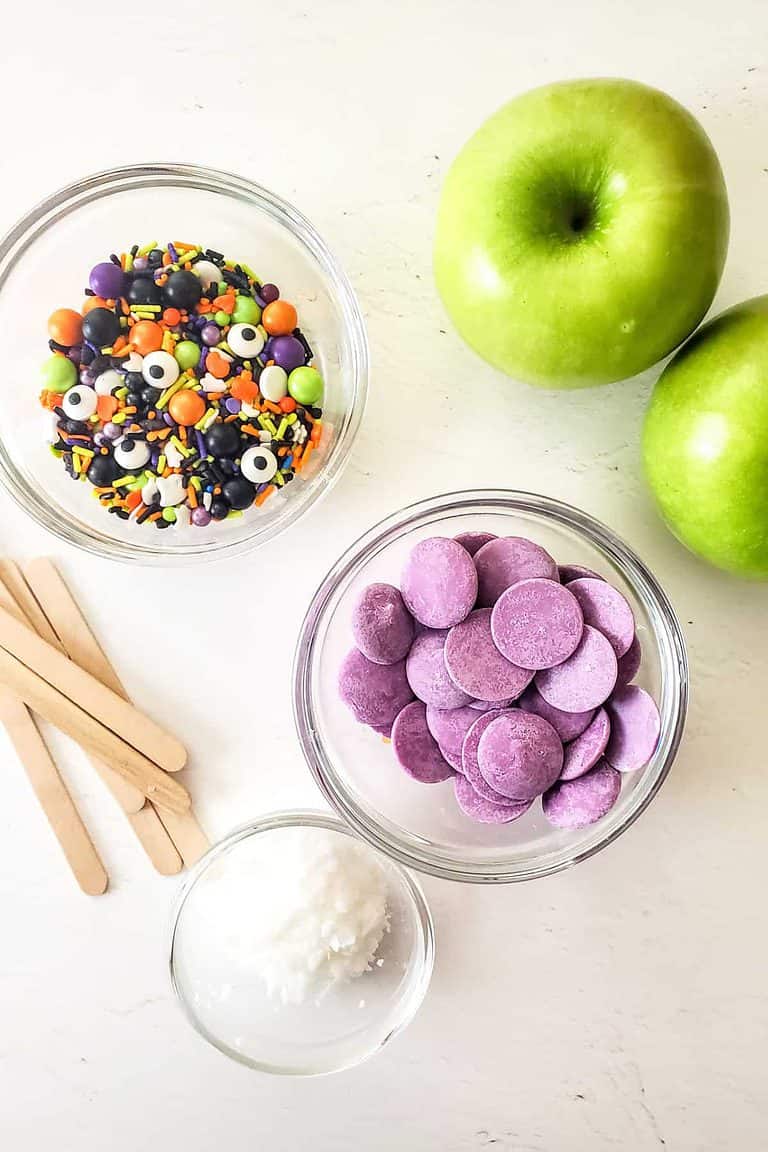 Spooky Candy Apple Slices Smells Like Delish