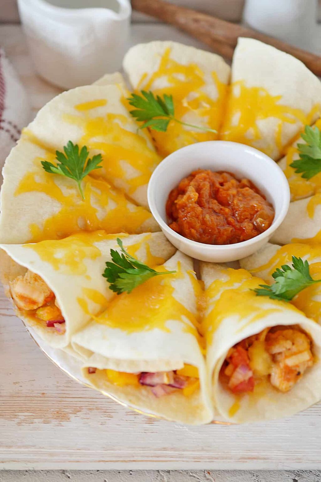 Blooming Quesadilla Ring Smells Like Delish