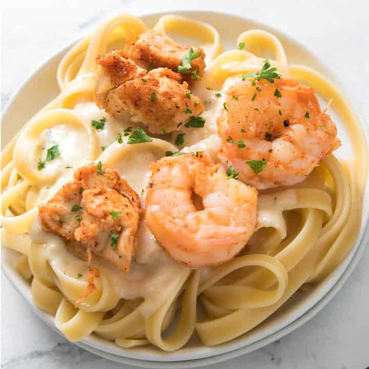 Cajun Chicken and Shrimp Alfredo Smells Like Delish