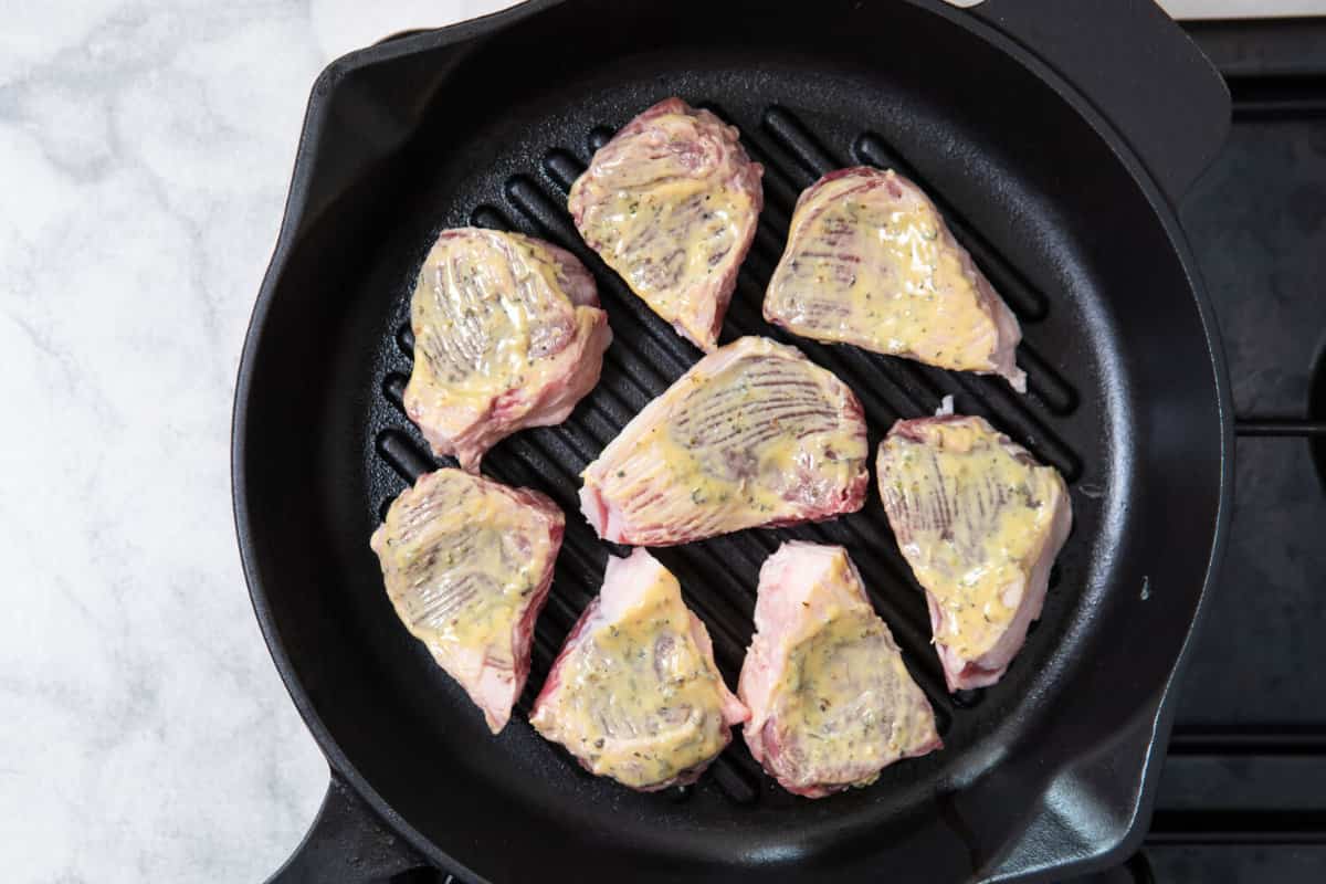 pan grilled seasoned lamb chops.