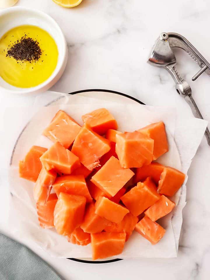 Air Fryer Salmon Bites Smells Like Delish