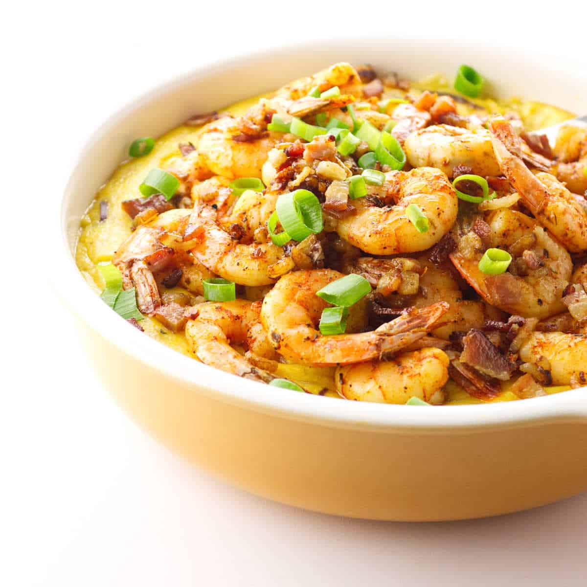 Cajun Shrimp and Grits Smells Like Delish