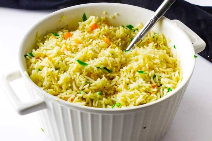 Longhorn Steakhouse rice pilaf copycat in a white serving bowl.