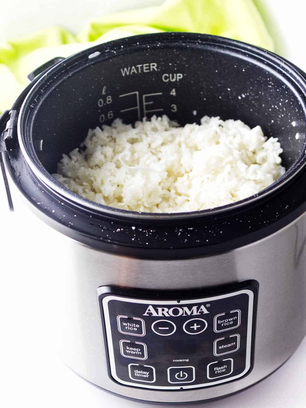 Aroma steamer with fluffed rice inside.