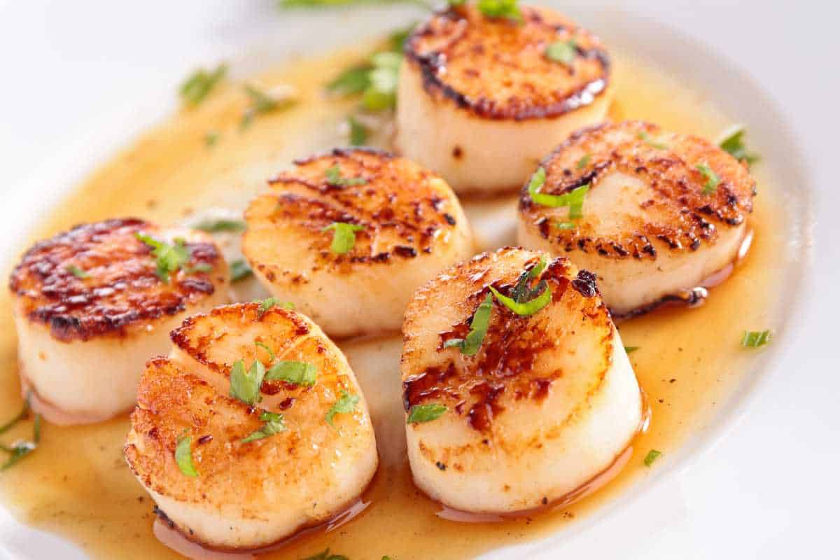 Garlic Butter Cast Iron Scallops Smells Like Delish
