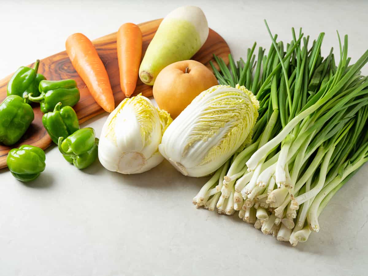 Cabbage, green onion and carrot ingredients for fresh vegetable lumpia.