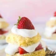 biscuit short cake with berries.