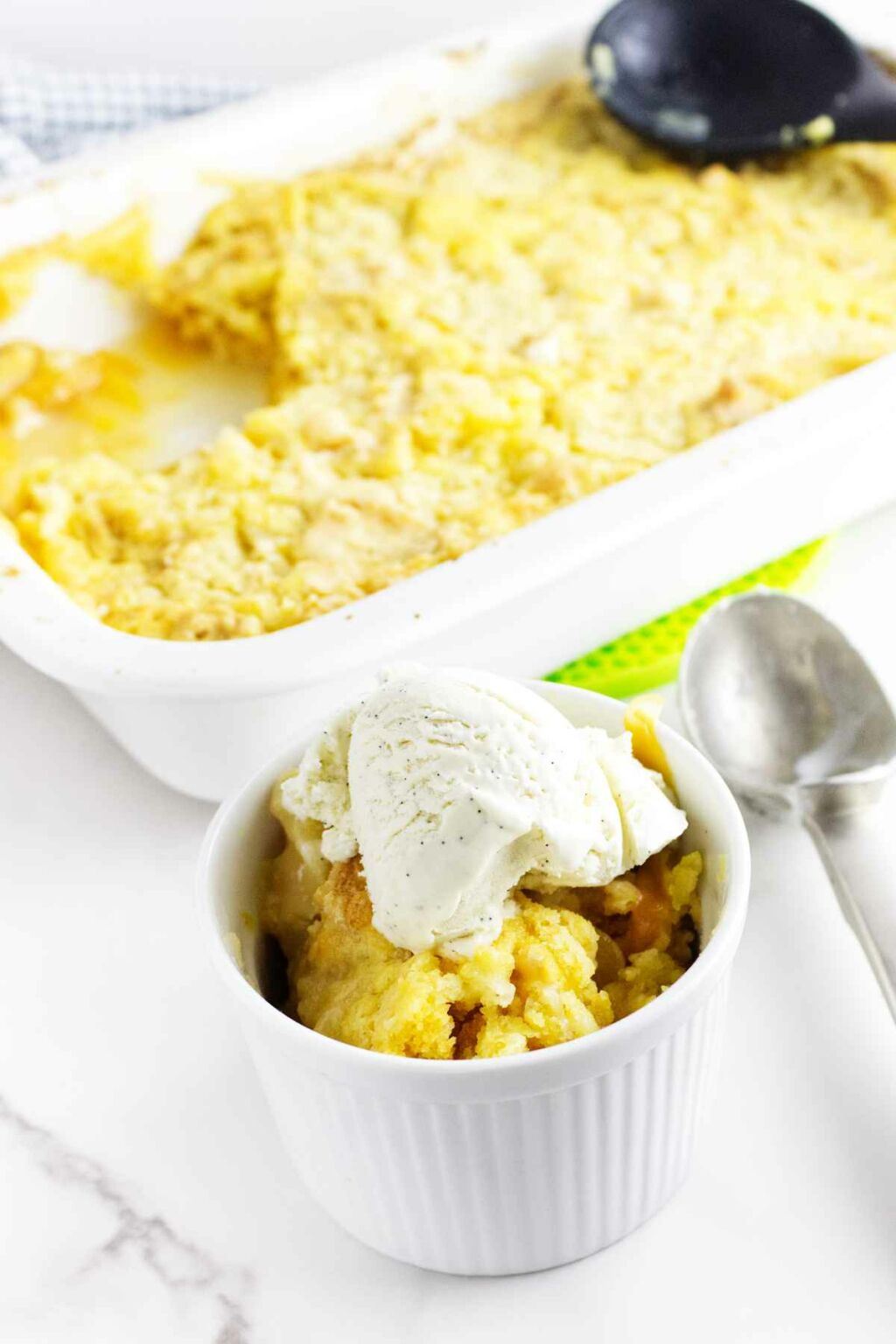 Peach Dump Cake with Fresh Peaches Smells Like Delish