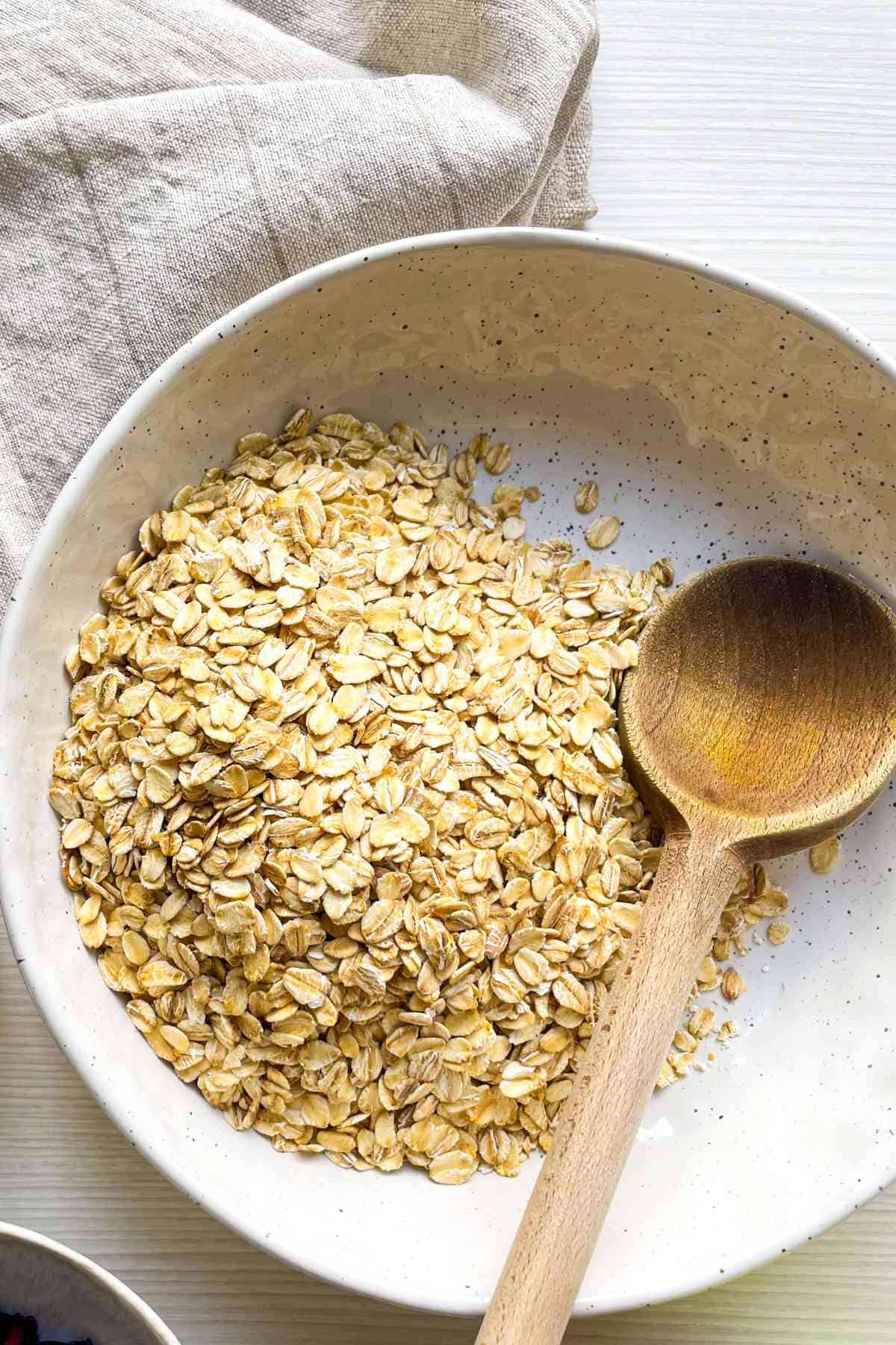 oats in a shallow mixing bowl.