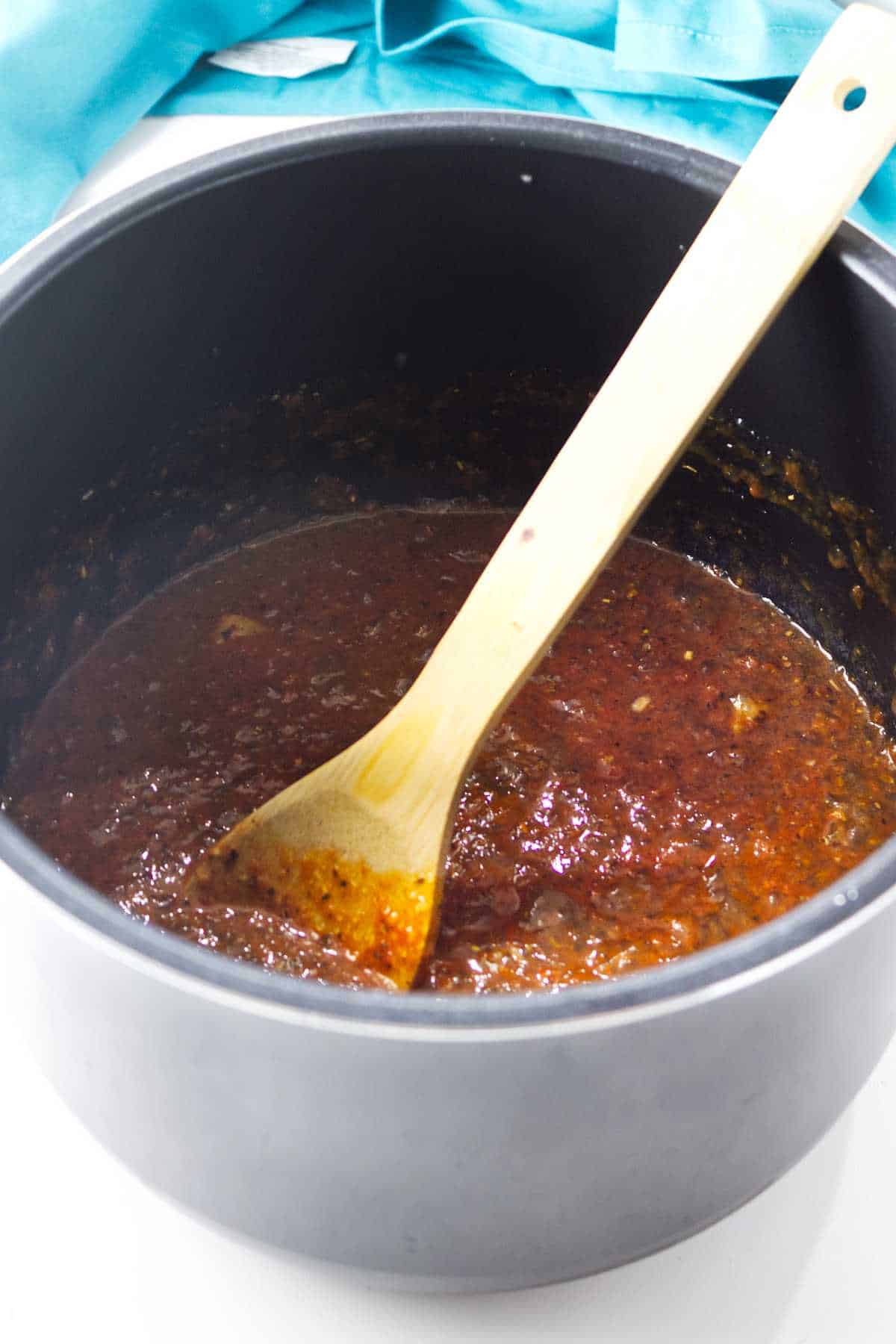 pasta sauce in an instant pot.