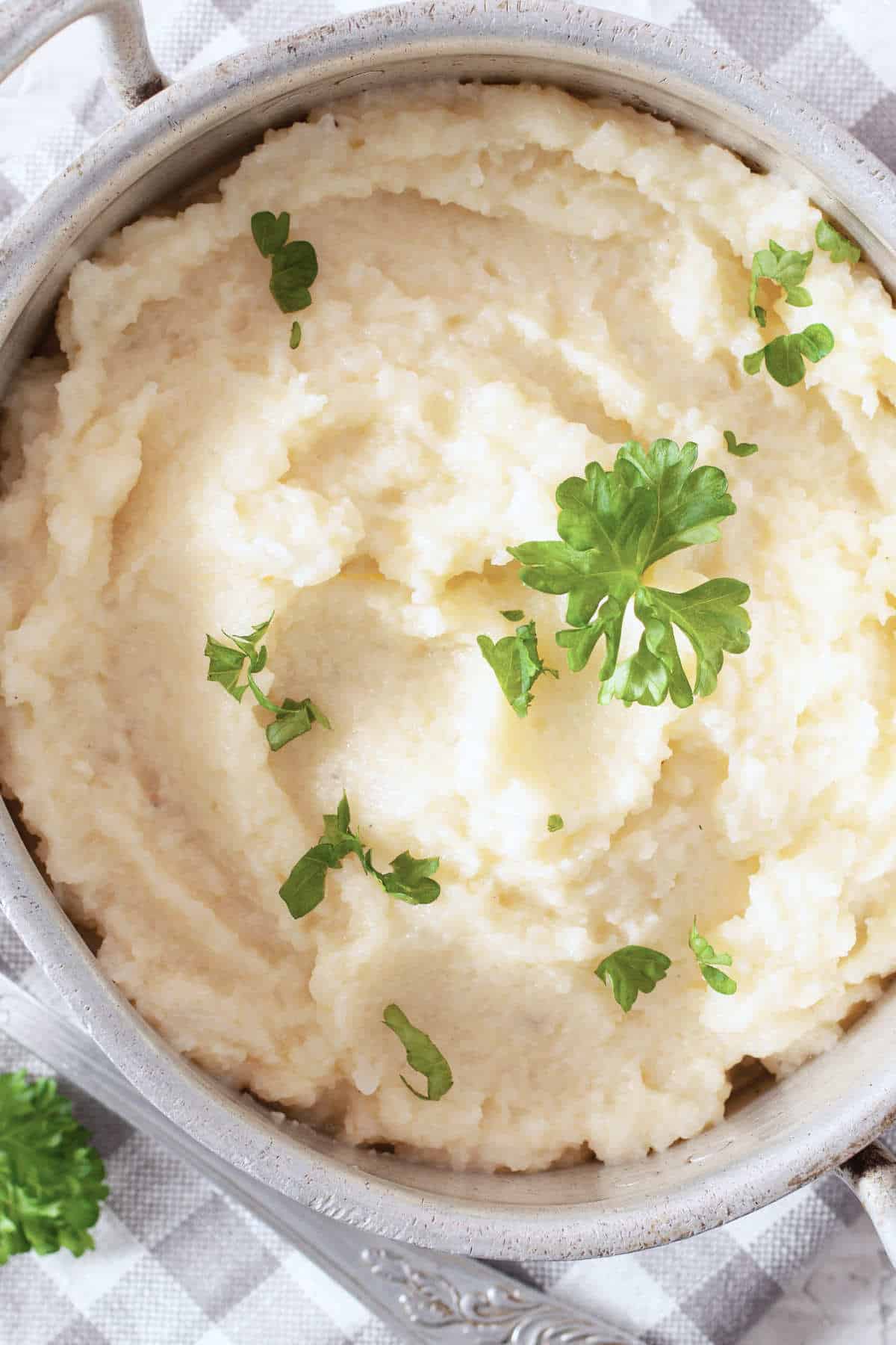 mashed cauliflower with butter. ketogenic paleo diet side dish.