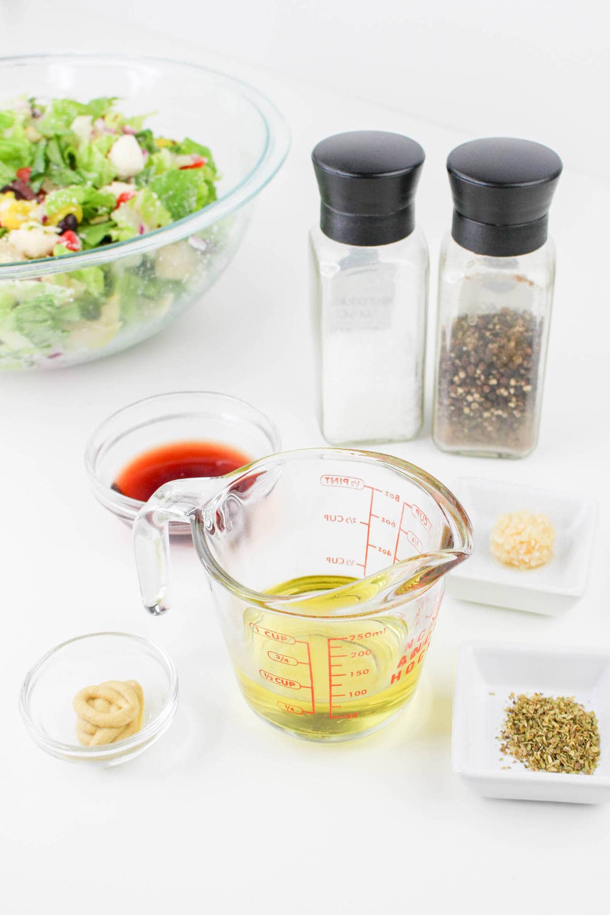 Italian vinaigrette dressing ingredients.