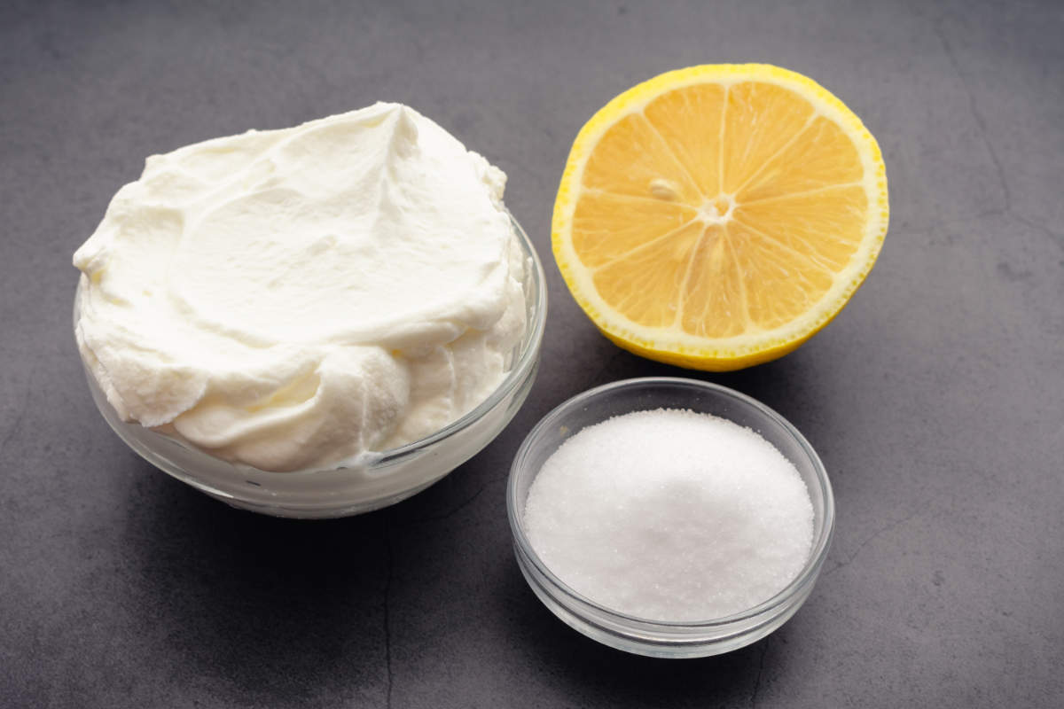 Ingredients for homemade Lebanese labneh including yogurt and salt