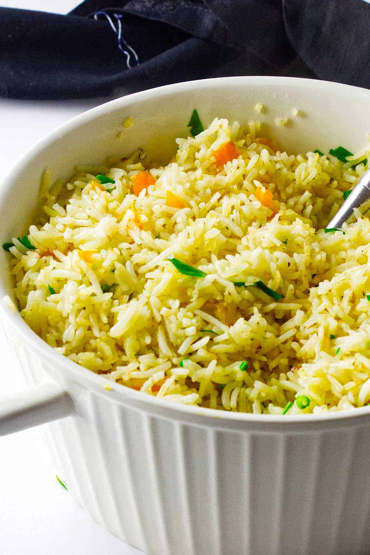 Longhorn Steakhouse rice pilaf copycat in a white serving bowl.
